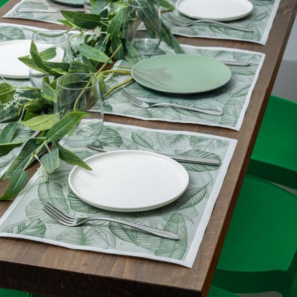 Mantel individual AMAZONIA verde 2 Mesa decorada con manteles individuales amazonia - Vistiendo la Mesa